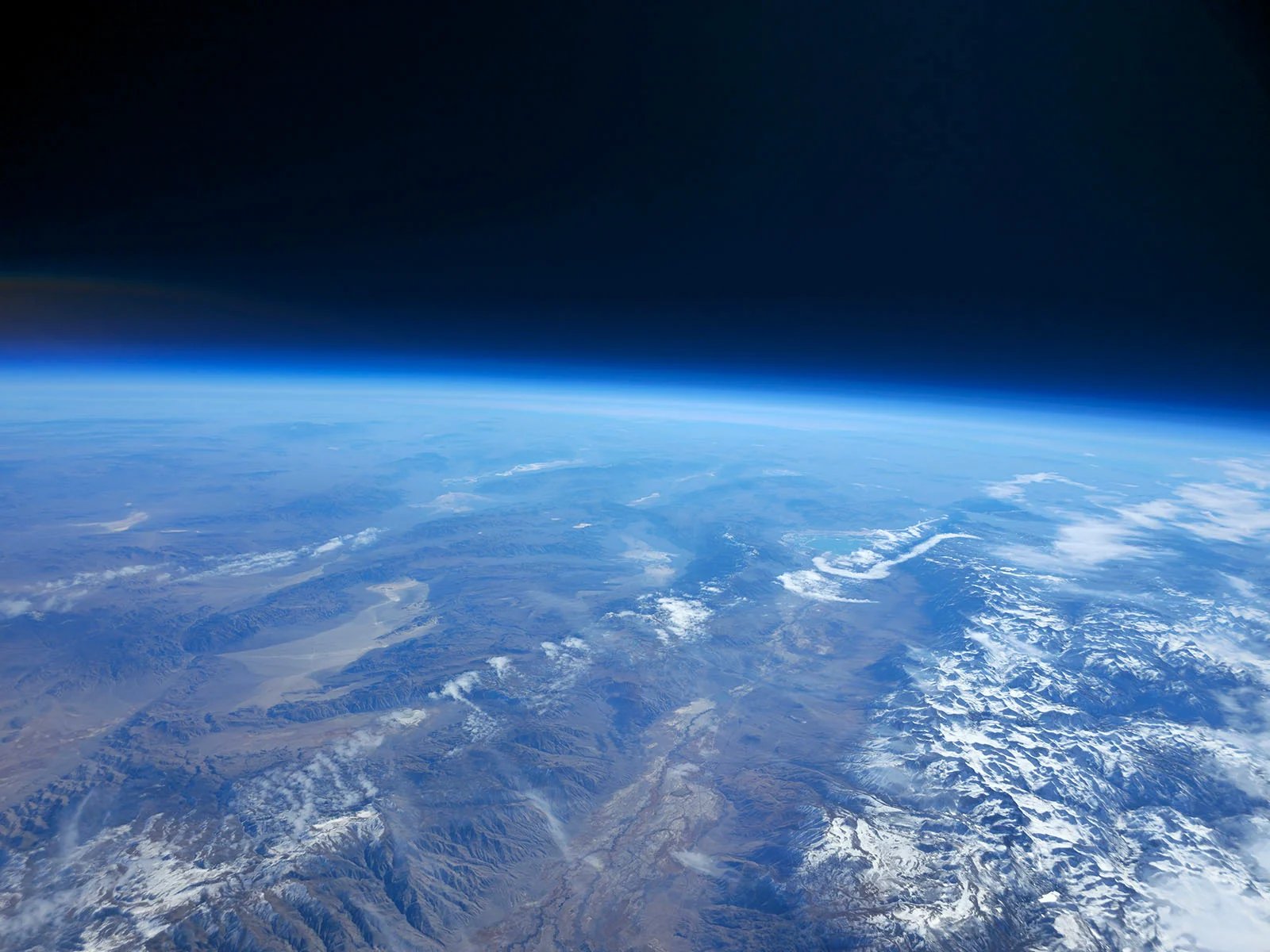 Samsung, X partner to capture epic pictures of earth from space, on a smartphone!